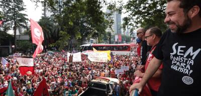 De olho na reeleição, Lula planeja levar Boulos para ministério que articula mobilizações sociais