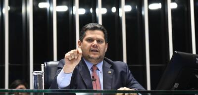 Alcolumbre arquiva PEC da Blindagem no Senado
