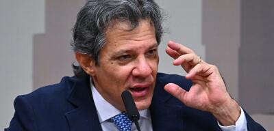 Haddad diz que é 'loucura' vincular isenção do IR para quem ganha até R$ 5 mil ao PL da Dosimetria
