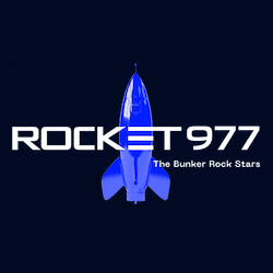 Logo da rádio Rocket 977 FM